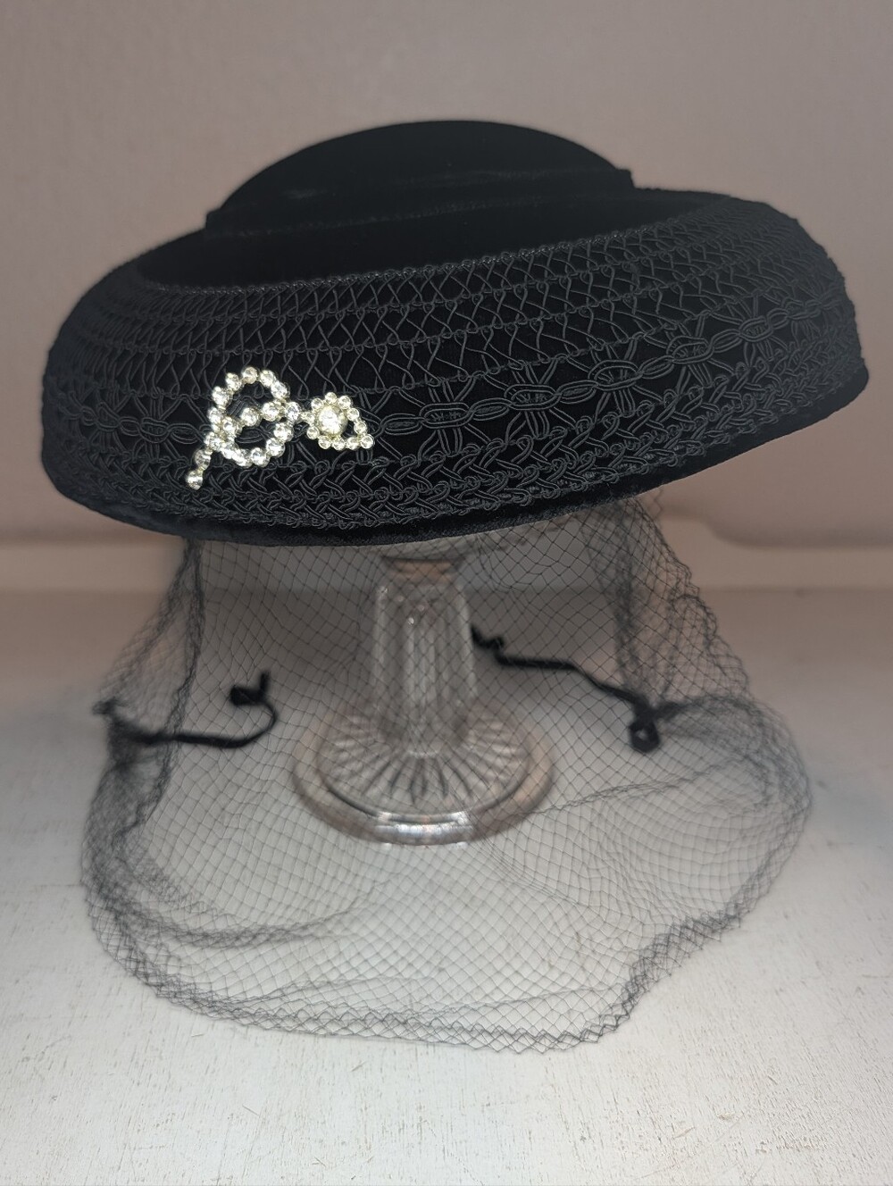 Vintage 1950s DuBarry French Adaptations Veiled Black Velvet Hat Fascinator Lace